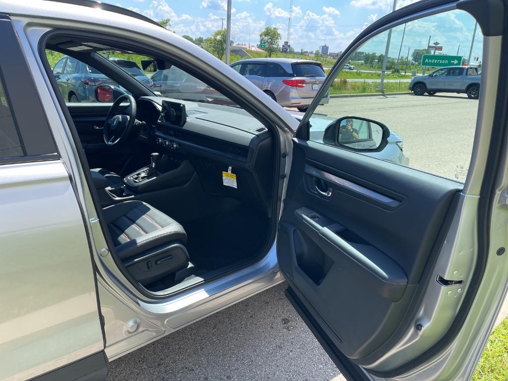 new 2026 Honda CR-V Hybrid car, priced at $41,620