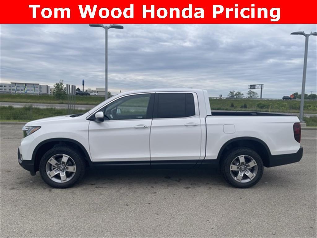 new 2025 Honda Ridgeline car, priced at $43,954