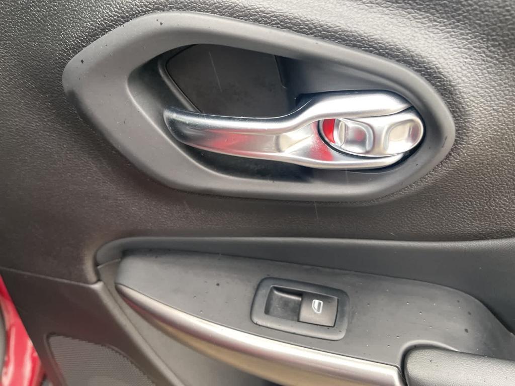 used 2021 Jeep Cherokee car, priced at $21,750