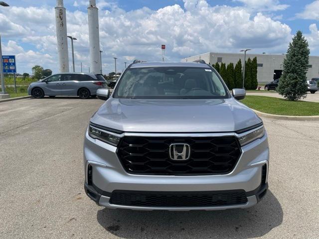 new 2025 Honda Pilot car, priced at $51,050