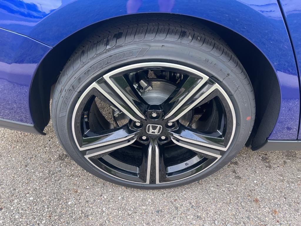 new 2025 Honda Accord Hybrid car, priced at $35,250