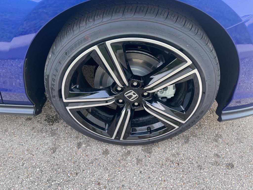 new 2025 Honda Accord Hybrid car, priced at $35,250