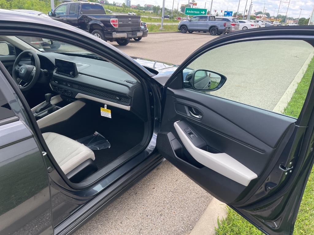 new 2025 Honda Accord car, priced at $31,710