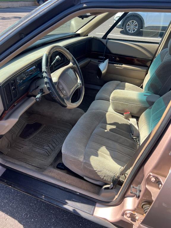 used 1998 Buick LeSabre car, priced at $3,000
