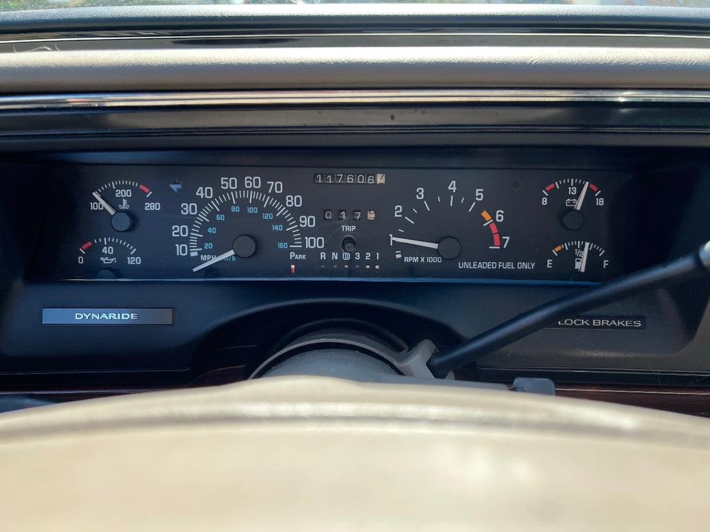 used 1998 Buick LeSabre car, priced at $3,000