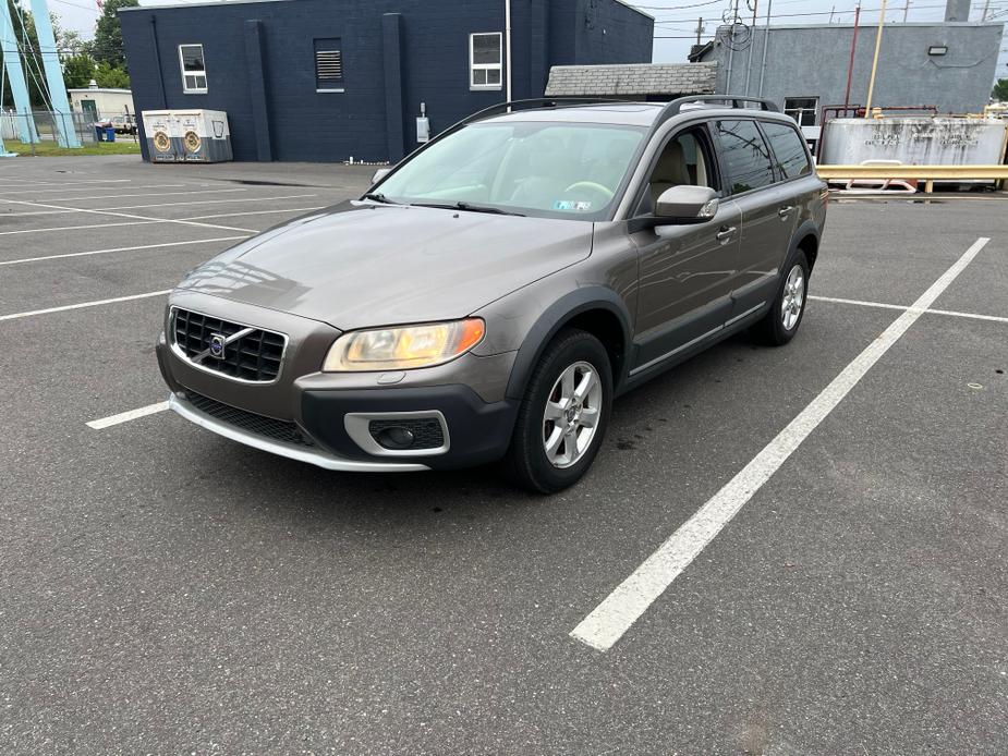 used 2008 Volvo XC70 car, priced at $5,800