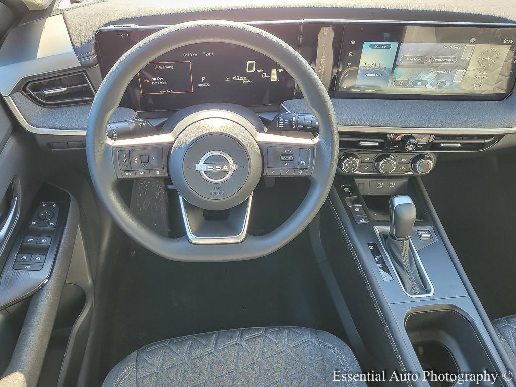 new 2025 Nissan Kicks car, priced at $23,939