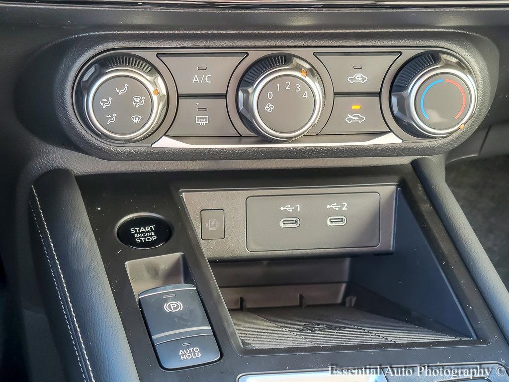 new 2025 Nissan Kicks car, priced at $23,939