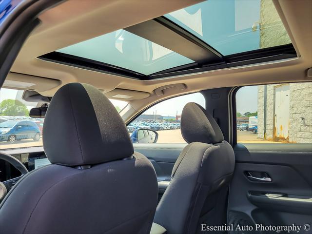 new 2025 Nissan Kicks car, priced at $28,280