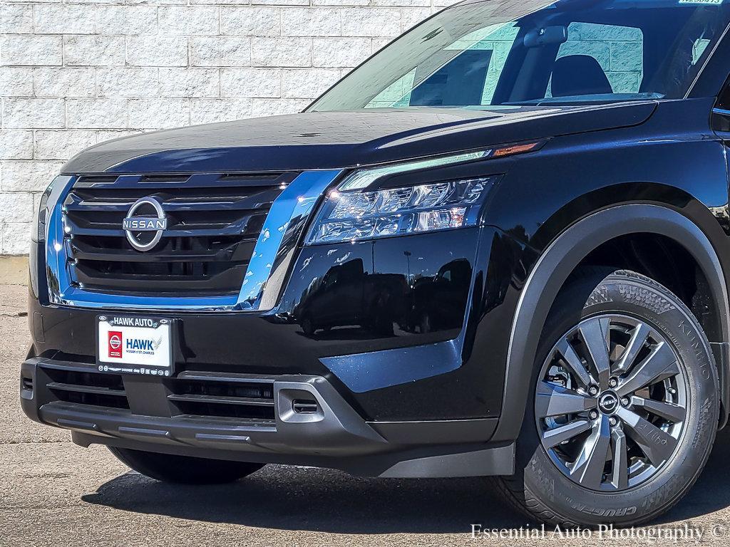 new 2025 Nissan Pathfinder car, priced at $36,072