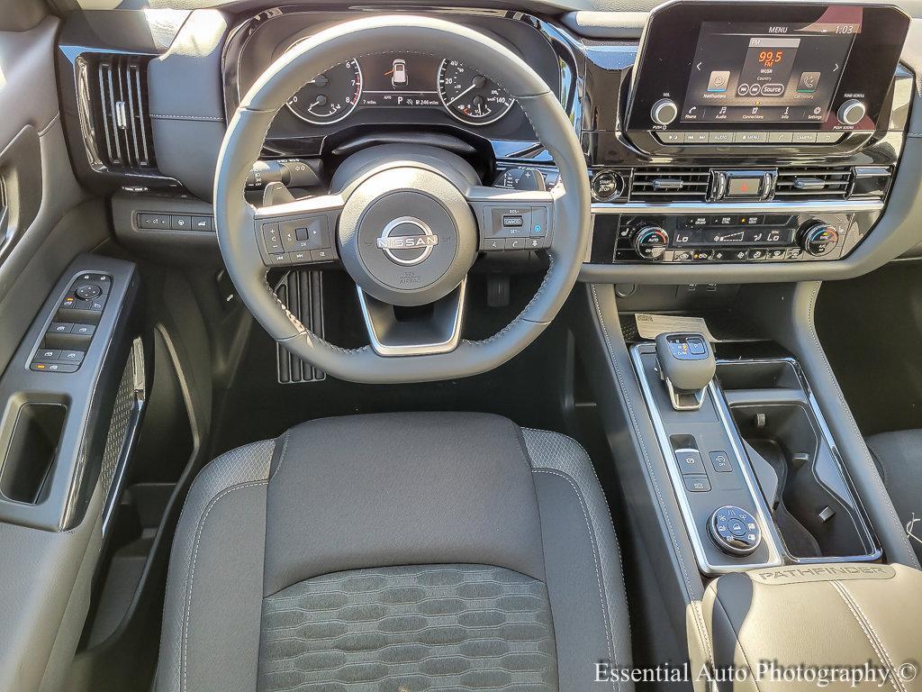 new 2025 Nissan Pathfinder car, priced at $36,072