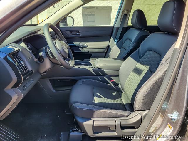 new 2025 Nissan Pathfinder car, priced at $39,780