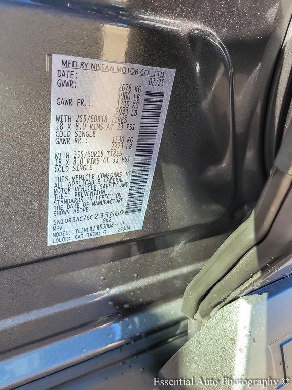 new 2025 Nissan Pathfinder car, priced at $39,780