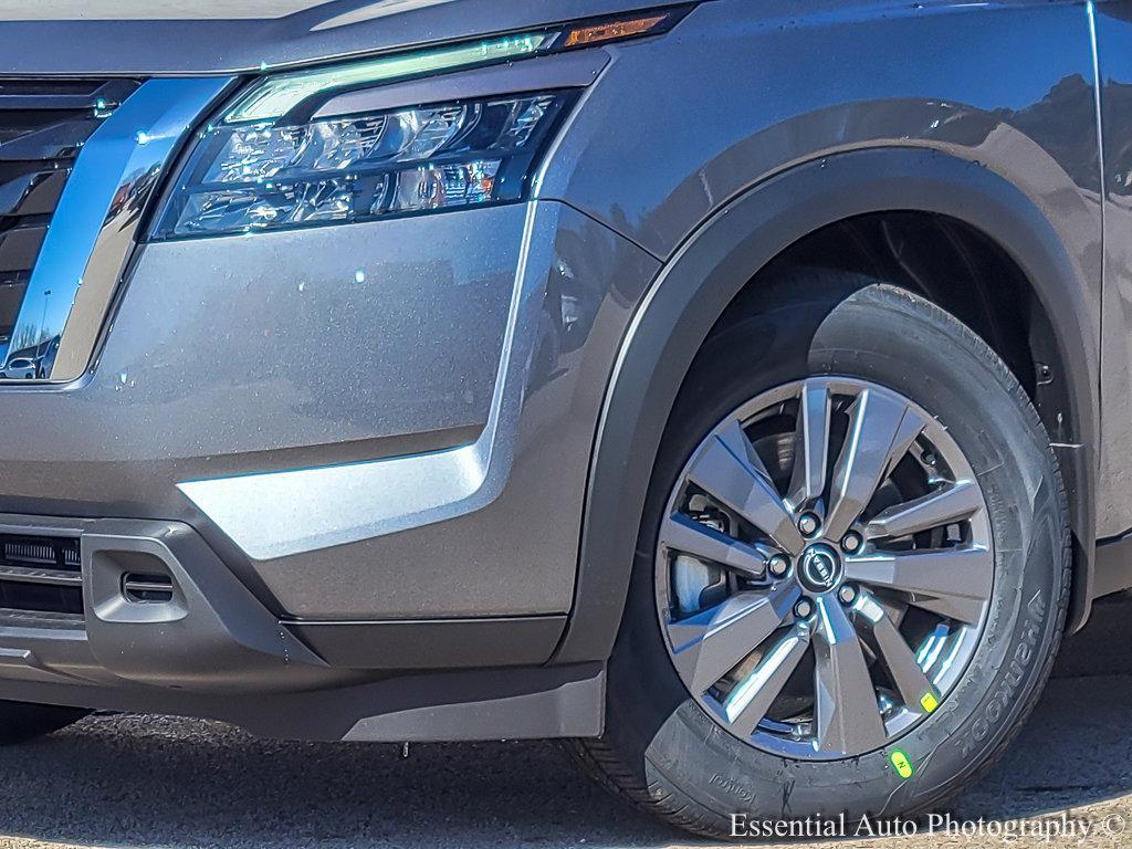 new 2025 Nissan Pathfinder car, priced at $36,995