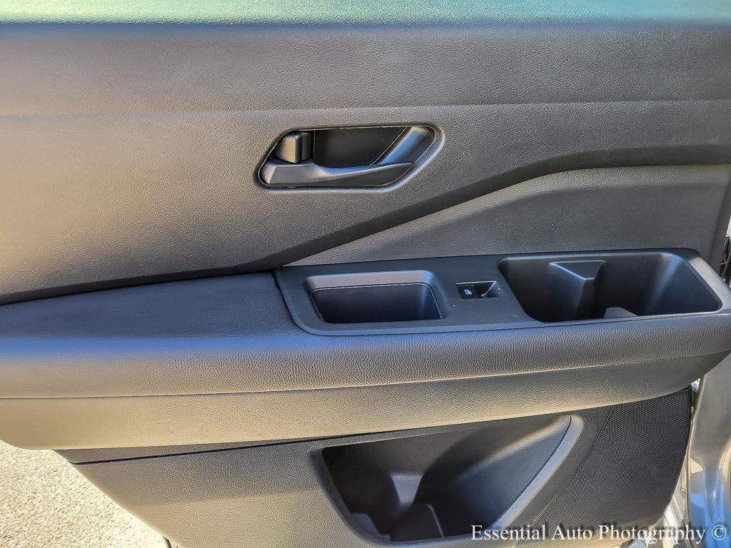 used 2024 Nissan Pathfinder car, priced at $30,999