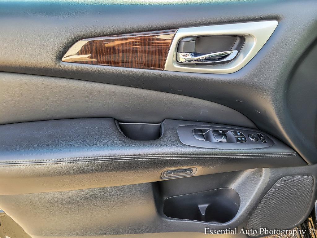 used 2015 Nissan Pathfinder car, priced at $10,994