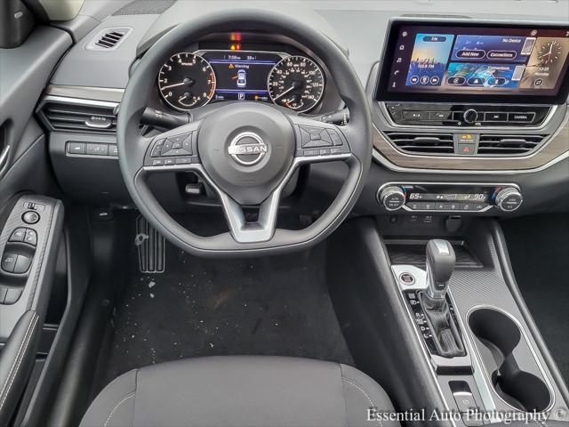 new 2025 Nissan Altima car, priced at $30,980