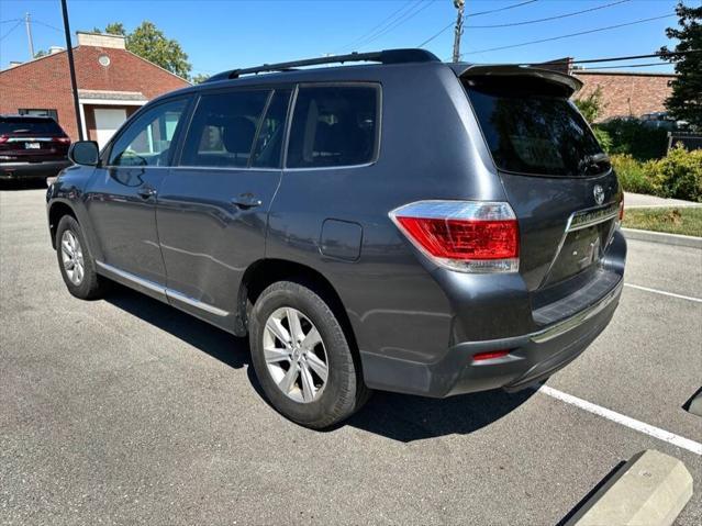 used 2011 Toyota Highlander car, priced at $13,900