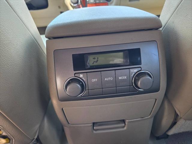 used 2008 Toyota Highlander car, priced at $12,900