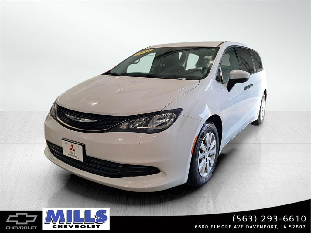 used 2018 Chrysler Pacifica car, priced at $11,437