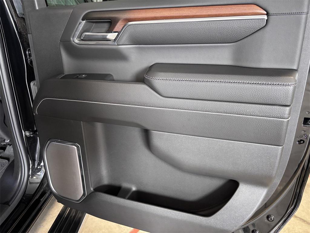 used 2024 GMC Sierra 1500 car, priced at $57,997