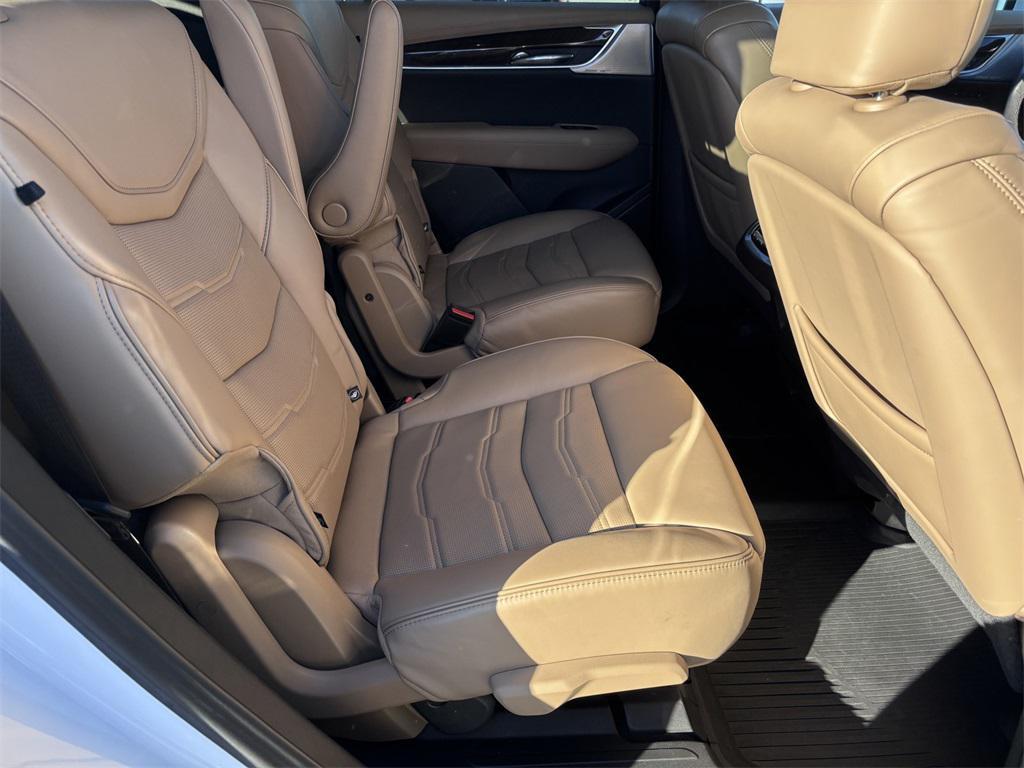 used 2023 Cadillac XT6 car, priced at $42,147