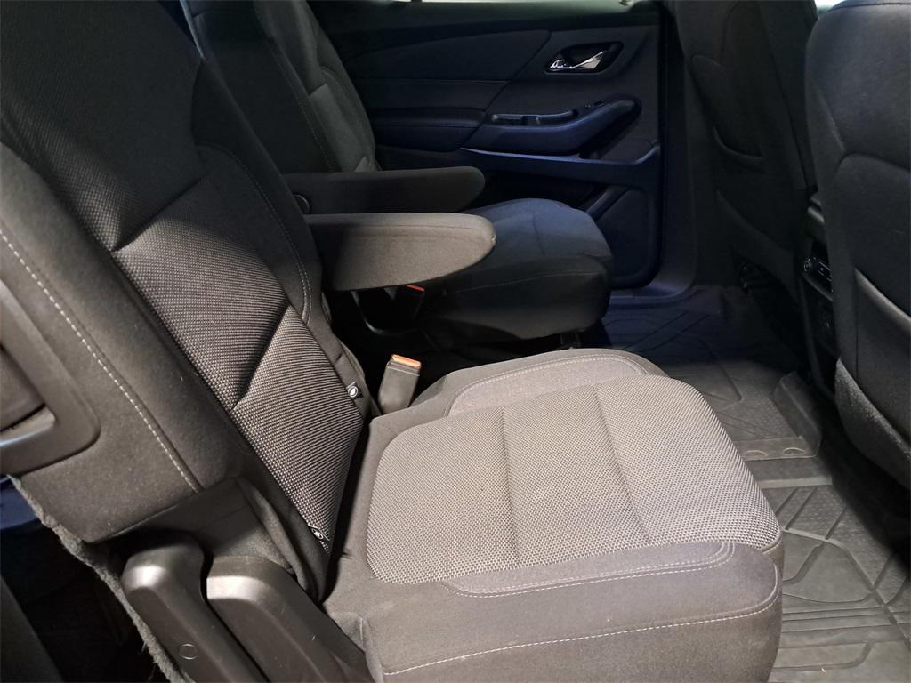 used 2022 Chevrolet Traverse car, priced at $27,475
