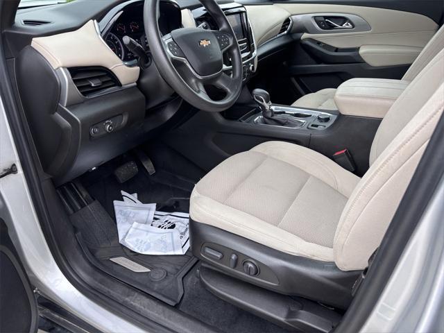 used 2022 Chevrolet Traverse car, priced at $23,273