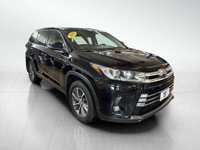 used 2019 Toyota Highlander car, priced at $21,966