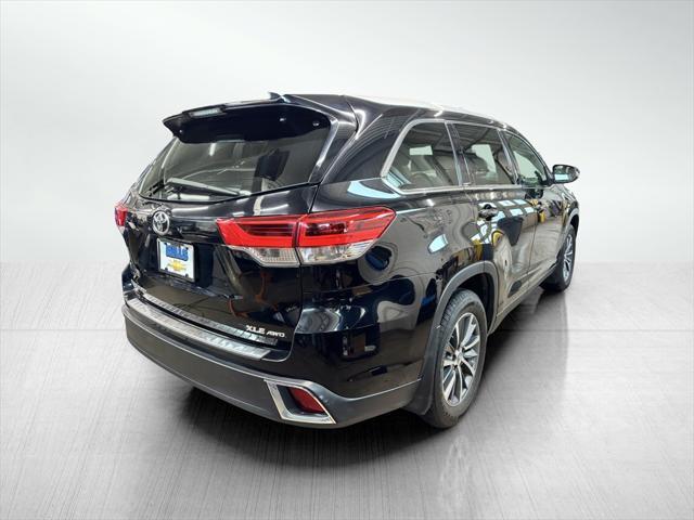 used 2019 Toyota Highlander car, priced at $21,966