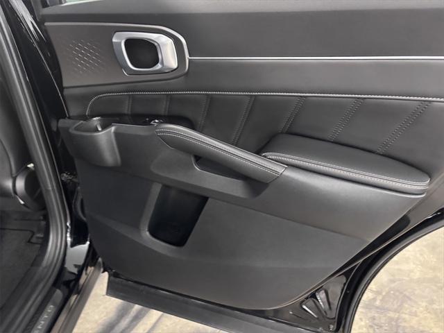 used 2022 Kia Sorento car, priced at $31,071
