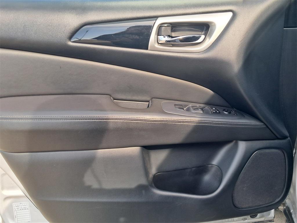 used 2019 Nissan Pathfinder car, priced at $11,336