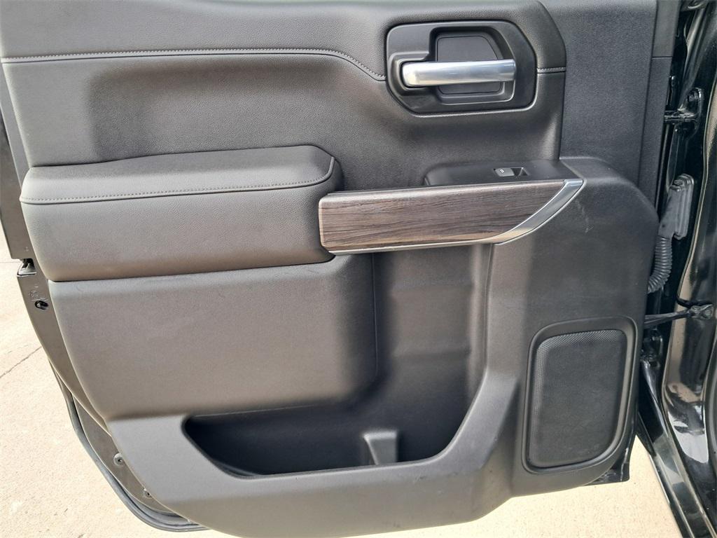 used 2022 Chevrolet Silverado 1500 car, priced at $39,984