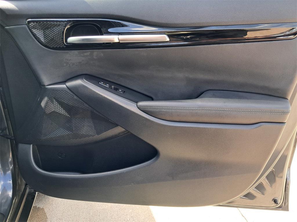 used 2025 Kia Seltos car, priced at $22,559