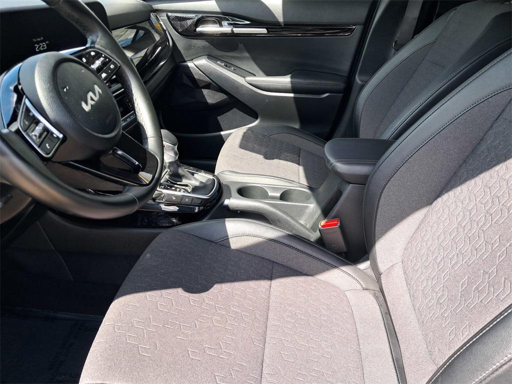 used 2025 Kia Seltos car, priced at $22,559