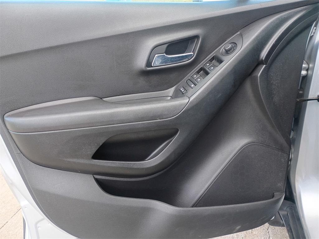 used 2019 Chevrolet Trax car, priced at $12,371