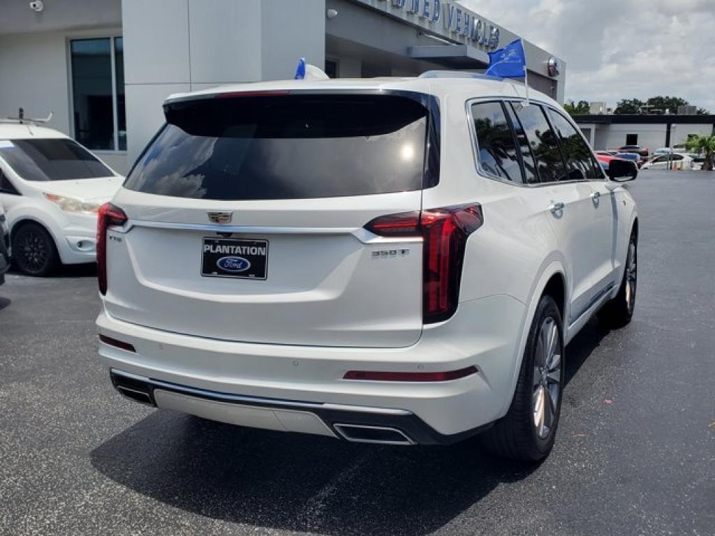 used 2024 Cadillac XT6 car, priced at $39,991