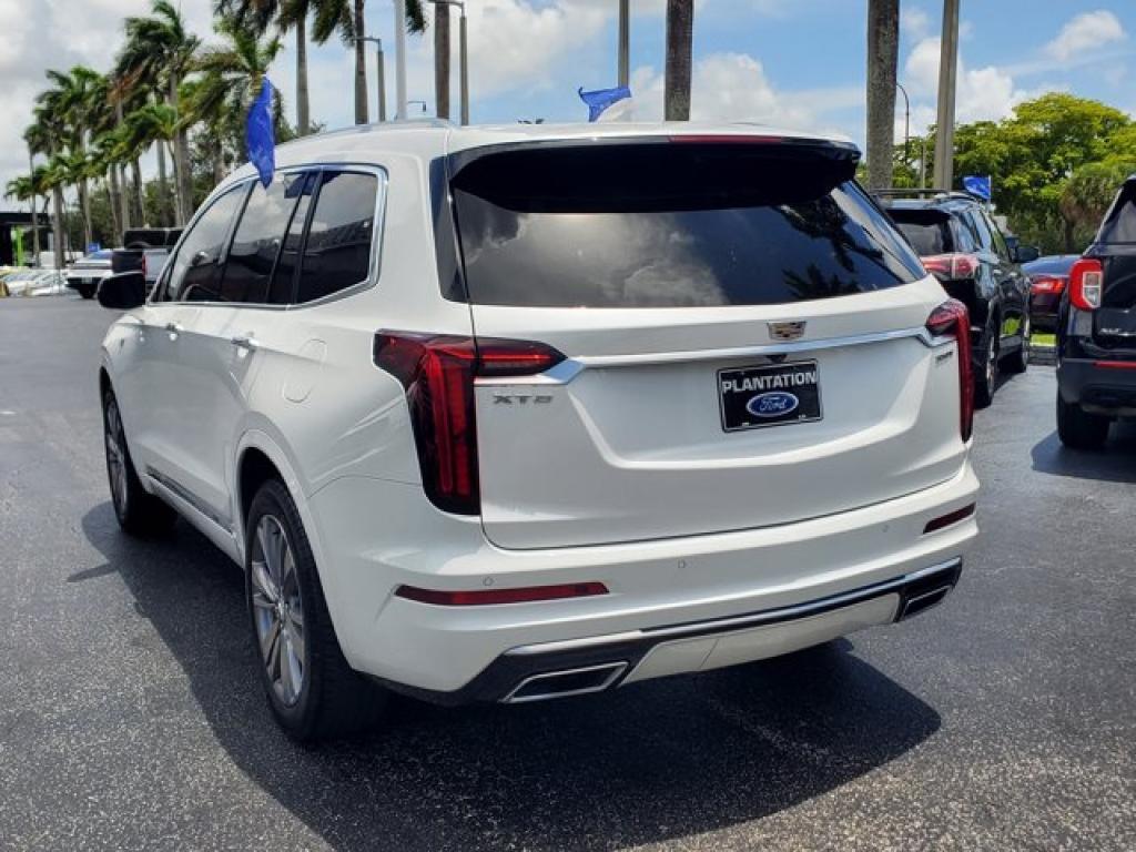 used 2024 Cadillac XT6 car, priced at $39,991