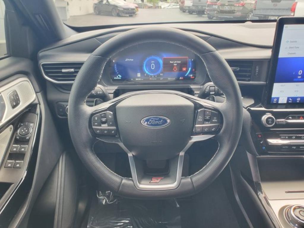 used 2022 Ford Explorer car, priced at $39,991