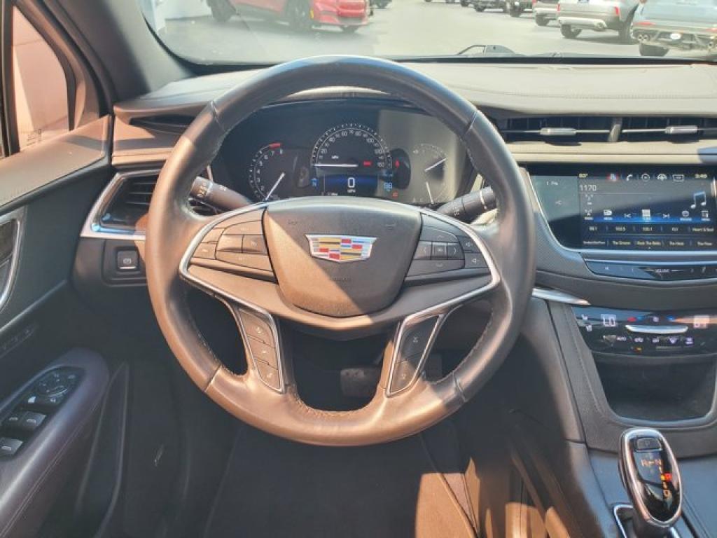 used 2018 Cadillac XT5 car, priced at $20,991