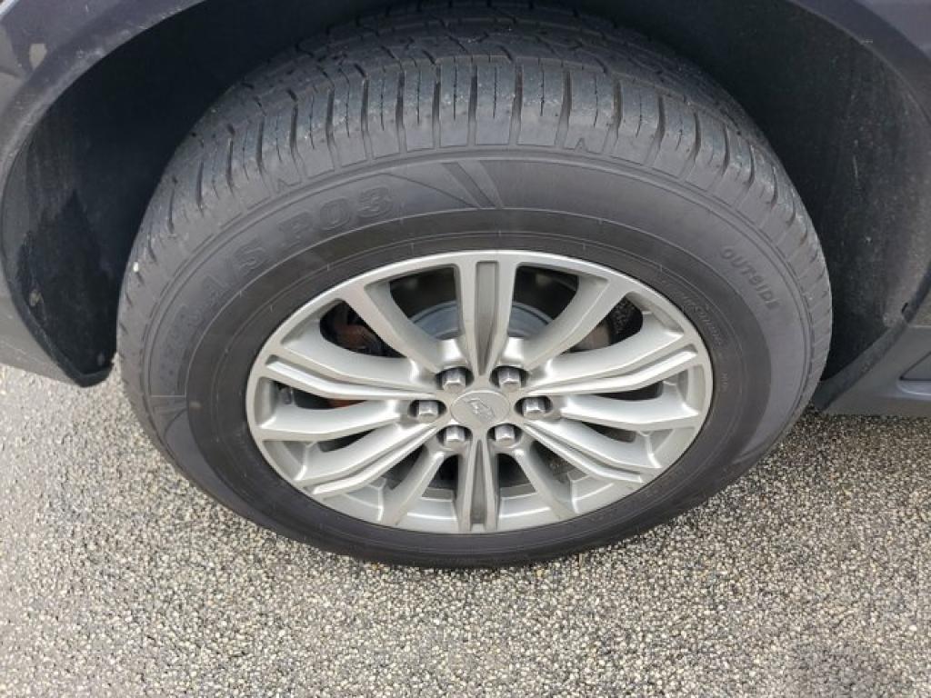 used 2018 Cadillac XT5 car, priced at $20,991