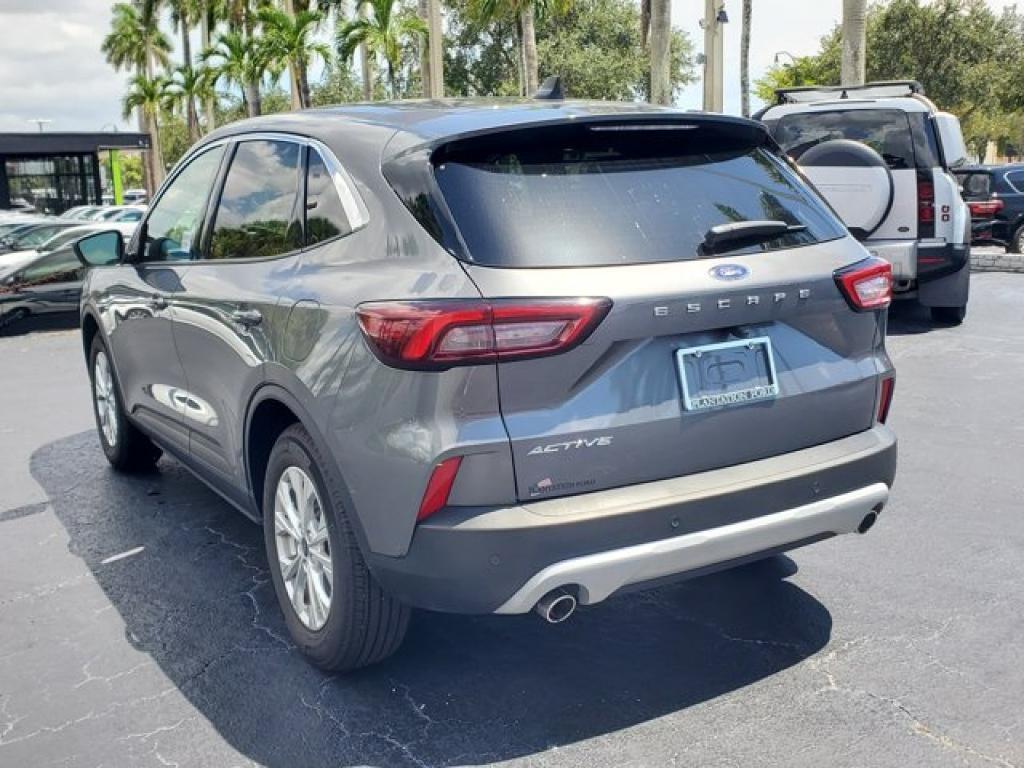 used 2024 Ford Escape car, priced at $26,991