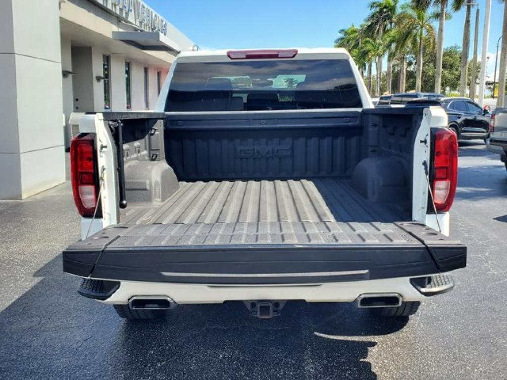 used 2021 GMC Sierra 1500 car, priced at $39,991