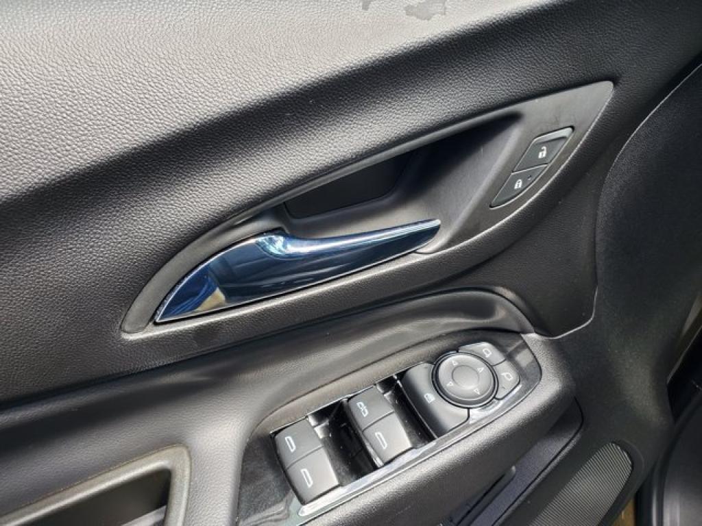used 2023 Chevrolet Equinox car, priced at $22,491