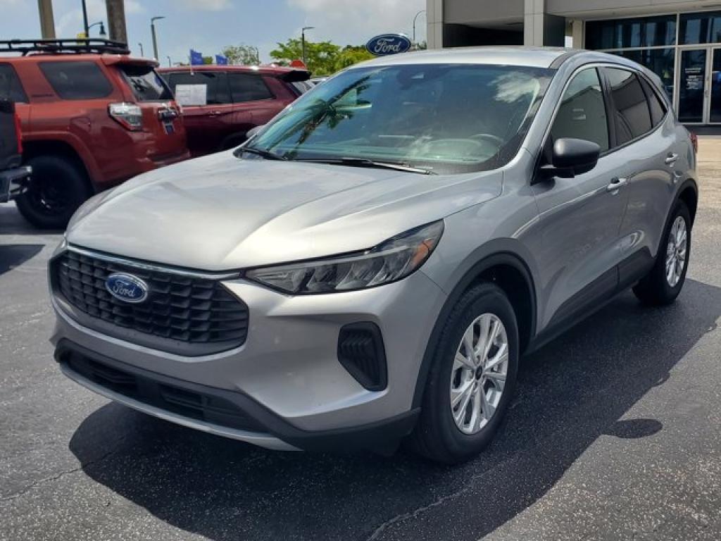 used 2024 Ford Escape car, priced at $24,991