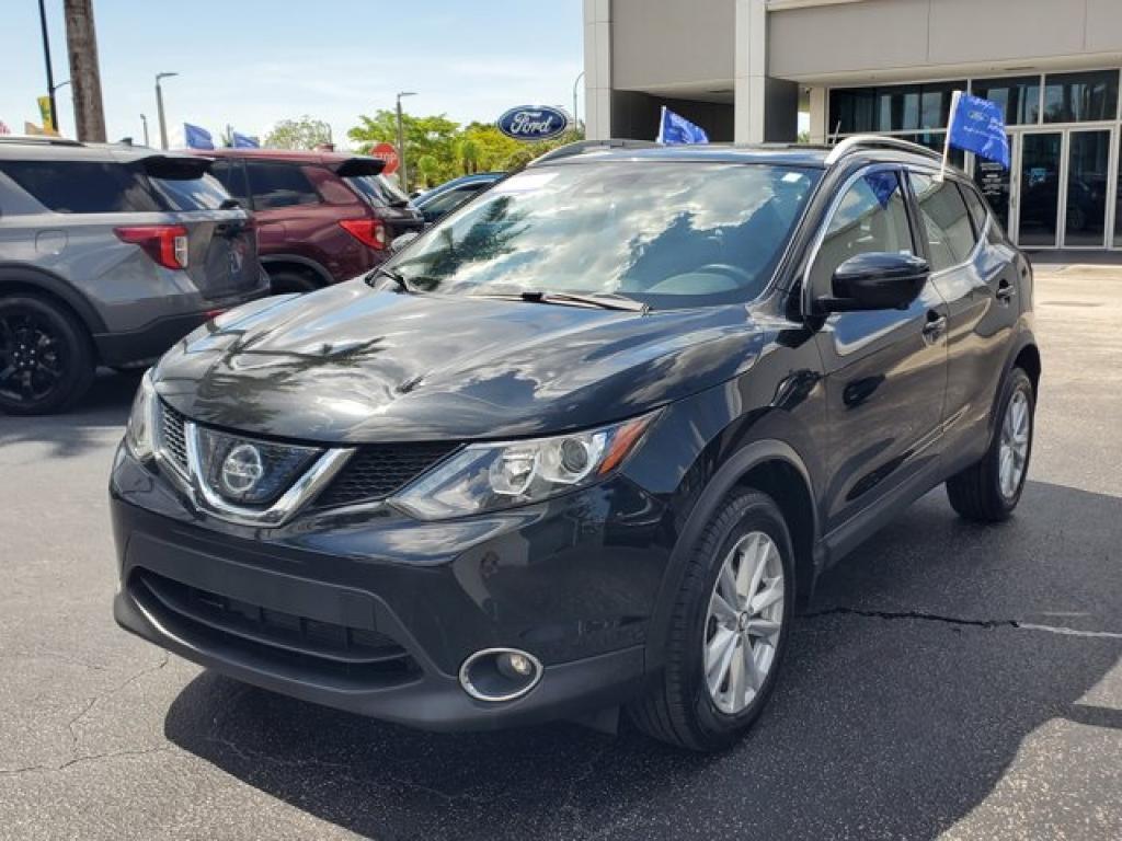 used 2019 Nissan Rogue Sport car, priced at $9,991