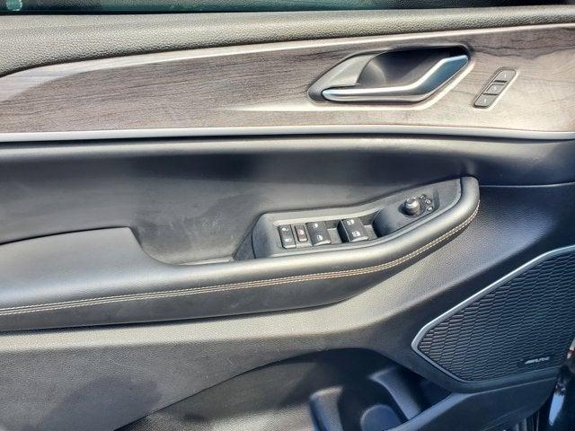 used 2022 Jeep Grand Cherokee car, priced at $25,491