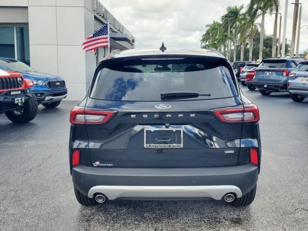 used 2024 Ford Escape car, priced at $29,991