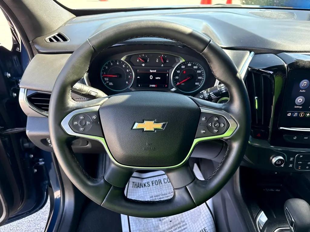 used 2023 Chevrolet Traverse car, priced at $24,998