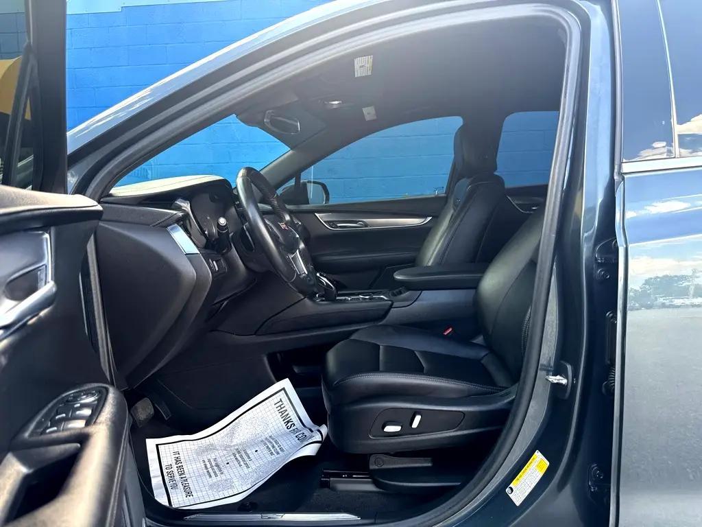 used 2021 Cadillac XT5 car, priced at $17,497